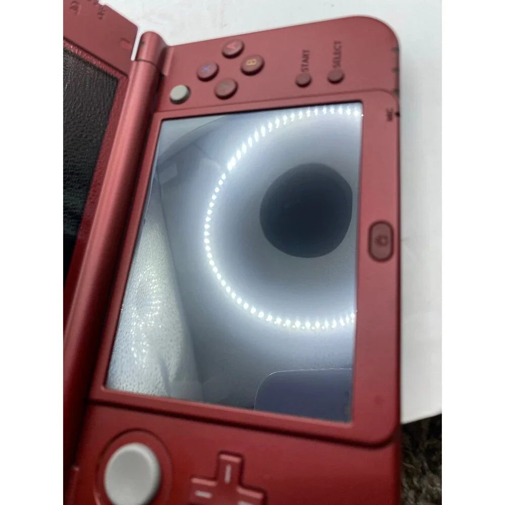 Nintendo “New” 3DS XL Metallic Red Handheld Console USA System RED-001 dual IPS